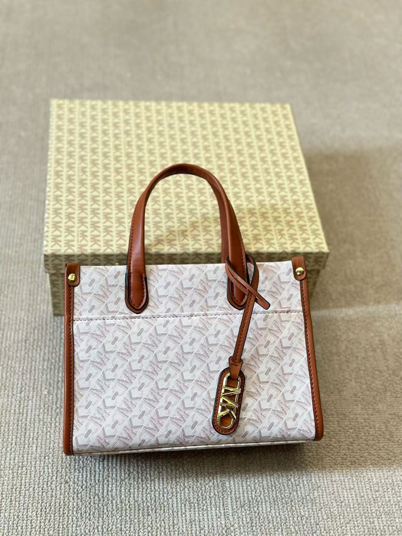 Women'S Tote Bags Michael Kors - Gloednieuwe Michael Kors draagtas, crossbodytas voor
