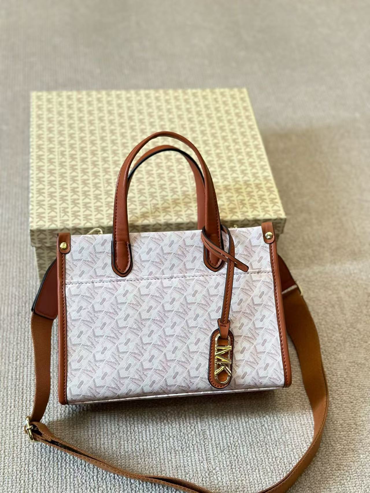 Gloednieuwe Michael Kors draag - Women'S Tote Bags Michael Kors recensie en prijs